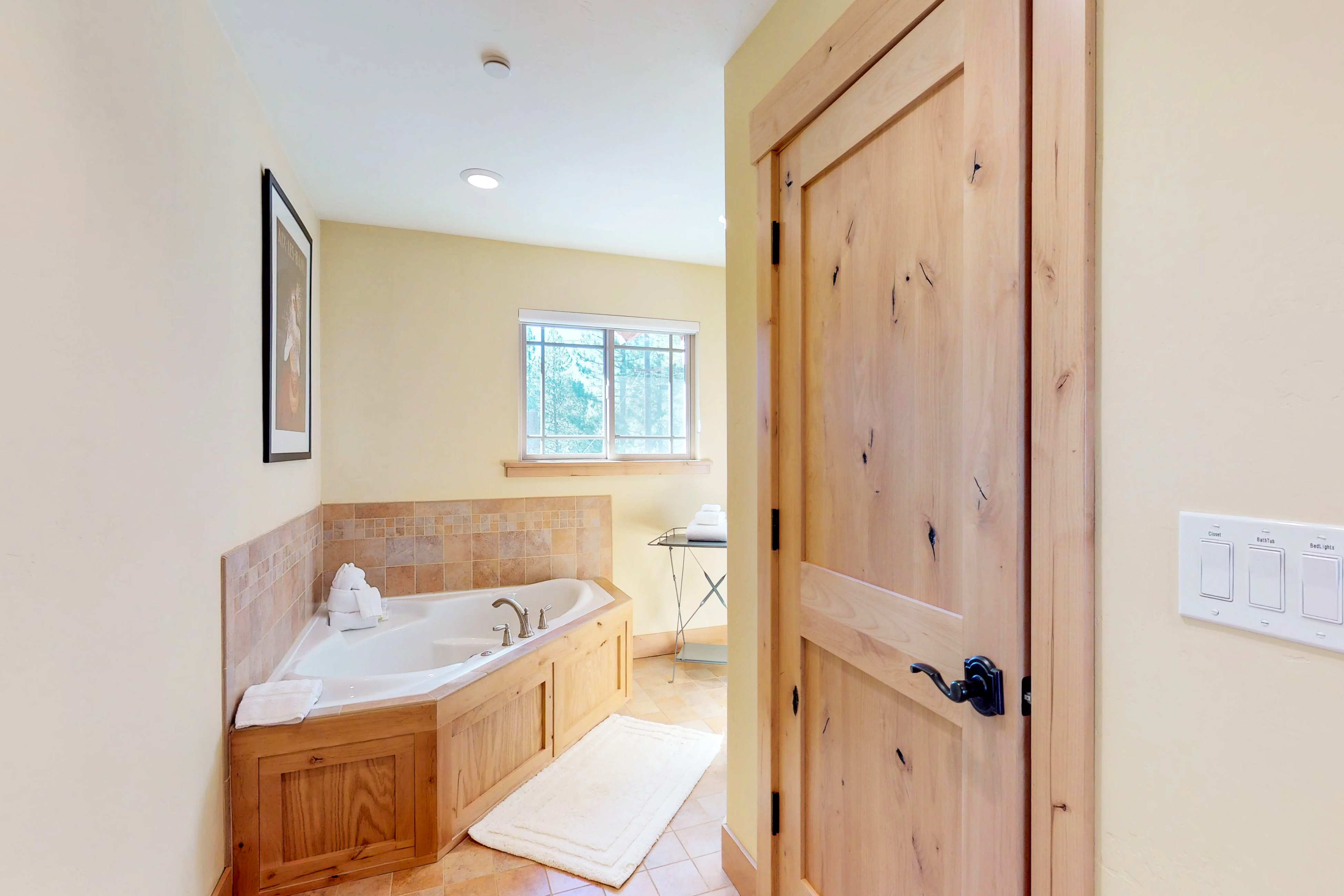 Lake Tahoe South Shore Home 981541