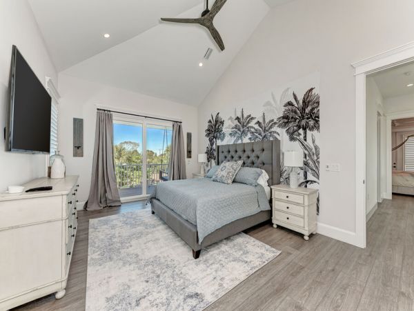 Holmes Beach Luxury Vacation Rental Four Bedrooms with Guest Suite