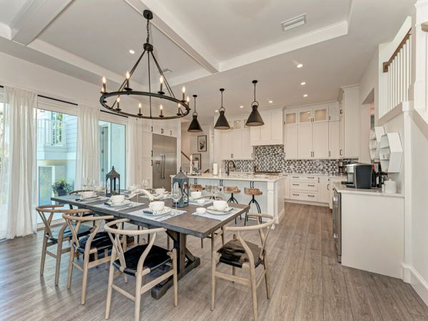 Holmes Beach Luxury Vacation Rental Four Bedrooms with Guest Suite