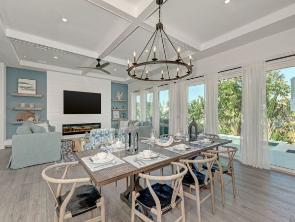 Holmes Beach Luxury Vacation Rental Four Bedrooms with Guest Suite