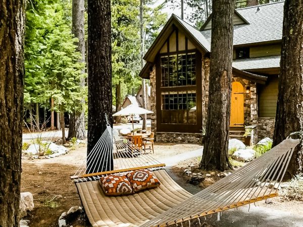 South Lake Tahoe 3 Bedroom Home with Loft Sleeps 10