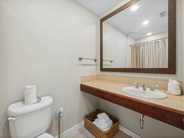 Beautiful Beachfront Studio with Full Ocean Views in Miramar Beach