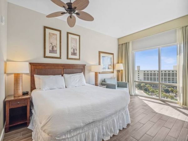 Beautiful Beachfront Studio with Full Ocean Views in Miramar Beach