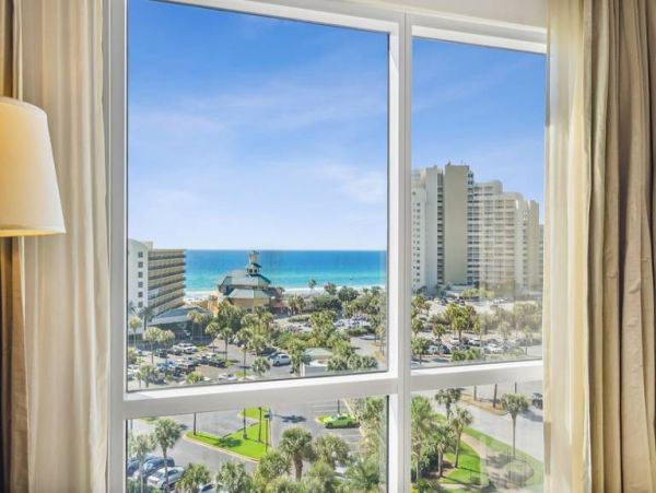 Beautiful Beachfront Studio with Full Ocean Views in Miramar Beach