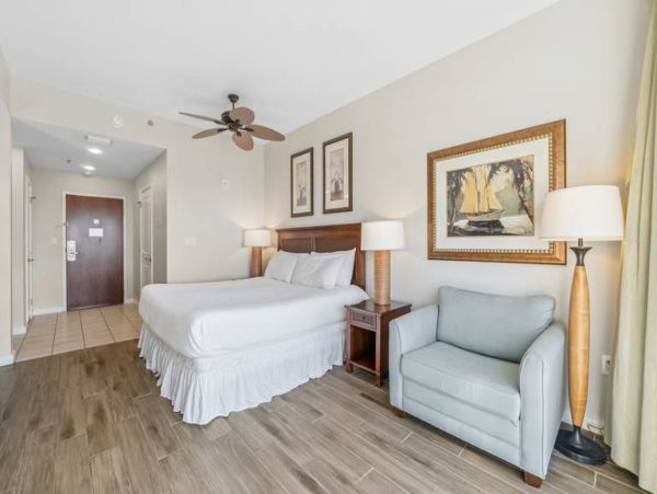 Beautiful Beachfront Studio with Full Ocean Views in Miramar Beach