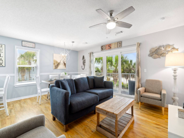 Three Bedroom Rental 100 yards from the beach