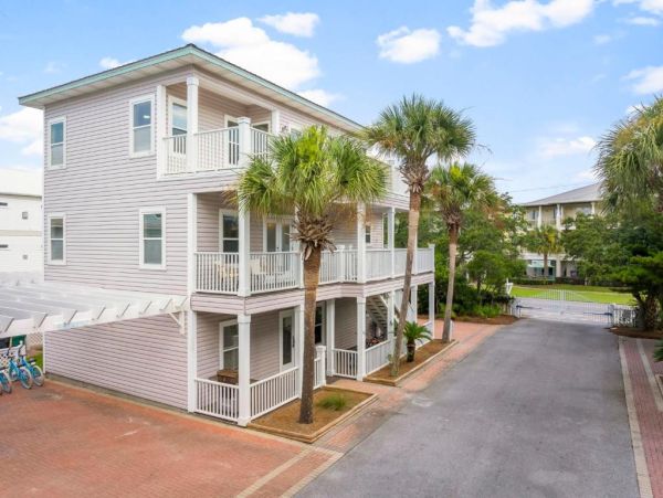 Luxurious 30A Beach House Rental in Seagrove Beach, FL