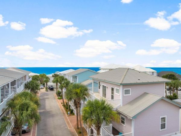 Luxurious 30A Beach House Rental in Seagrove Beach, FL