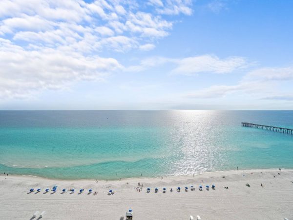 Stunning Three Bedrooms Condo With Amazing Ocean Views