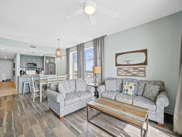 Stunning Three Bedrooms Condo With Amazing Ocean Views