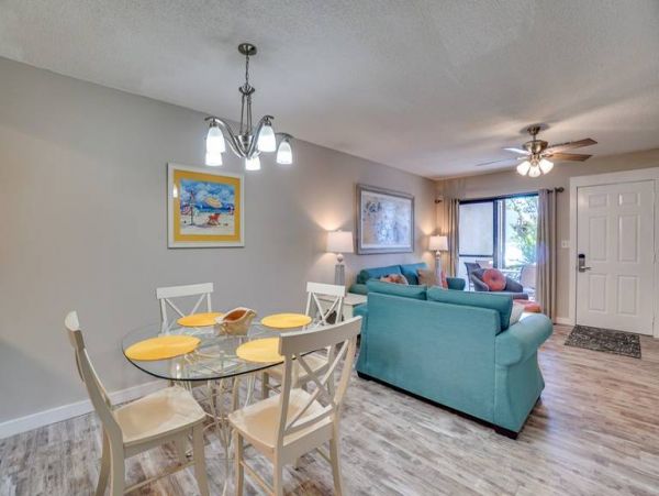 Cozy Vacation Rental with 2 Bedrooms in Panama City Beach