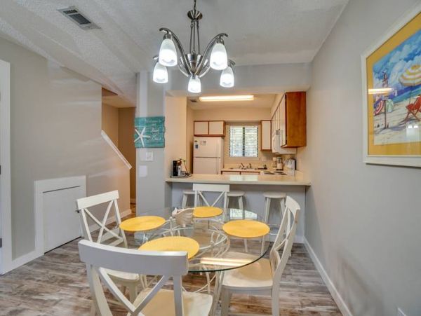Cozy Vacation Rental with 2 Bedrooms in Panama City Beach