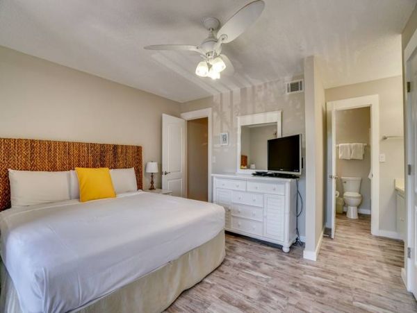 Cozy Vacation Rental with 2 Bedrooms in Panama City Beach