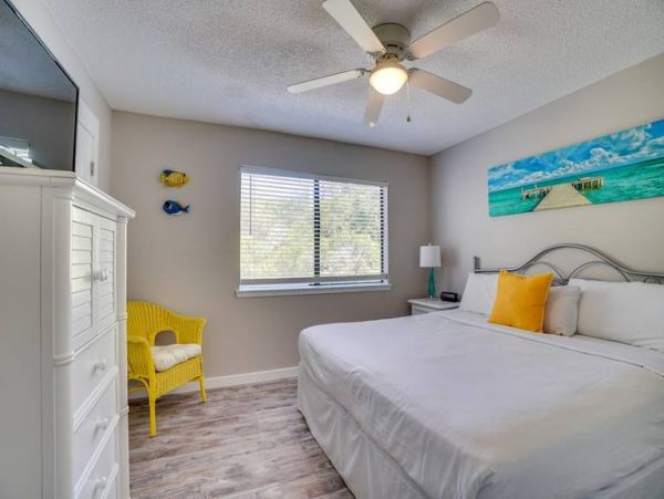 Cozy Vacation Rental with 2 Bedrooms in Panama City Beach