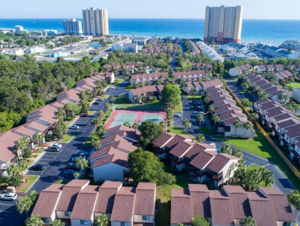 Cozy Vacation Rental with 2 Bedrooms in Panama City Beach