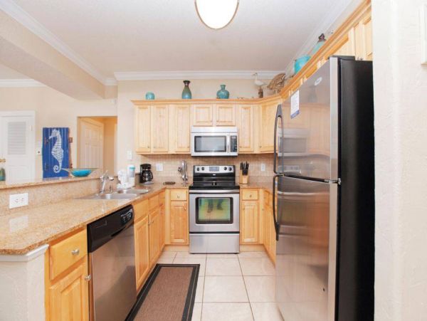 Lovely Three Bedroom Beach Condo Sleeps 8