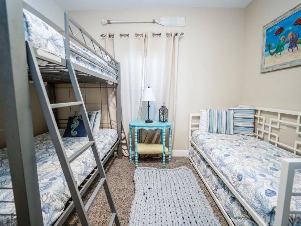 Lovely Three Bedroom Beach Condo Sleeps 8