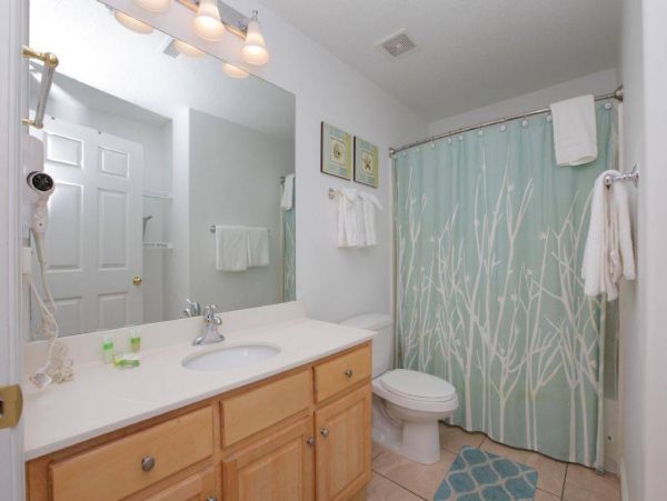 Lovely Three Bedroom Beach Condo Sleeps 8