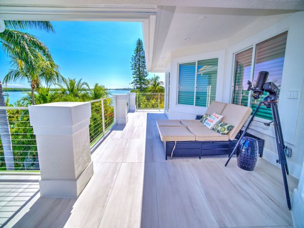 Captiva Bayfront Home with Boat Dock - Walk to Beach