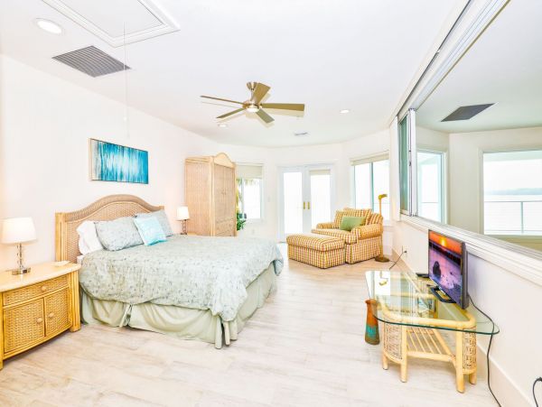 Captiva Bayfront Home with Boat Dock - Walk to Beach