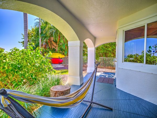 Captiva Bayfront Home with Boat Dock - Walk to Beach