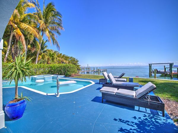 Captiva Bayfront Home with Boat Dock - Walk to Beach