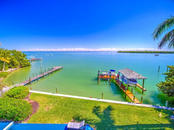 Captiva Bayfront Home with Boat Dock - Walk to Beach