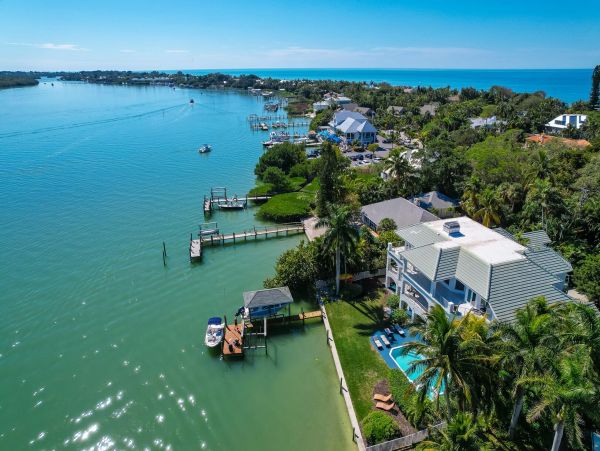 Captiva Bayfront Home with Boat Dock - Walk to Beach