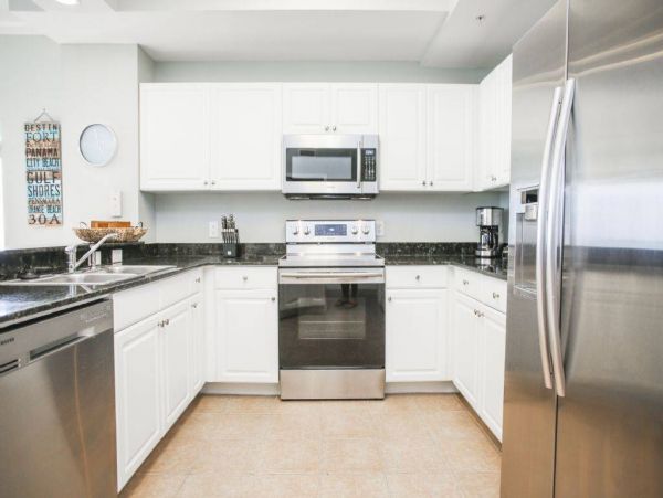 Oceanfront Condominium Sleeps 12