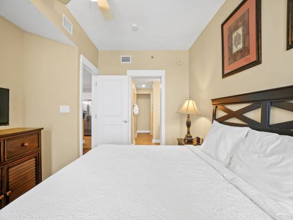 Charming Gulf-Front Escape - 2 Bedrooms + Bunk Nook in Panama City Beach