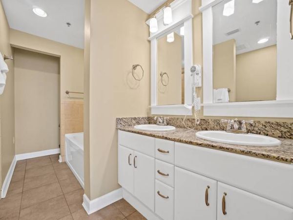 Charming Gulf-Front Escape - 2 Bedrooms + Bunk Nook in Panama City Beach