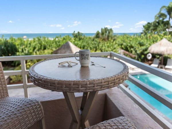 Marco Island Vacation Condo Three Bedrooms With Gulf Views