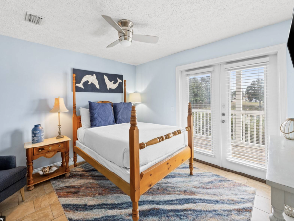 Panama City Beach Four Bedroom Lakeside Vacation Home