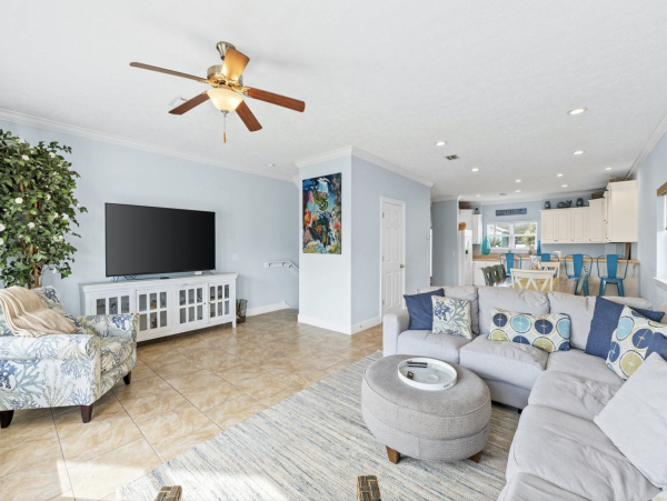 Panama City Beach Four Bedroom Lakeside Vacation Home