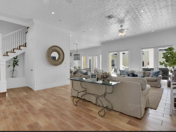 Naples Vacation Rental Near the Beach - Olde Naples Luxury Home