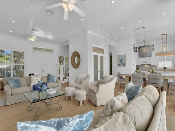 Naples Vacation Rental Near the Beach - Olde Naples Luxury Home