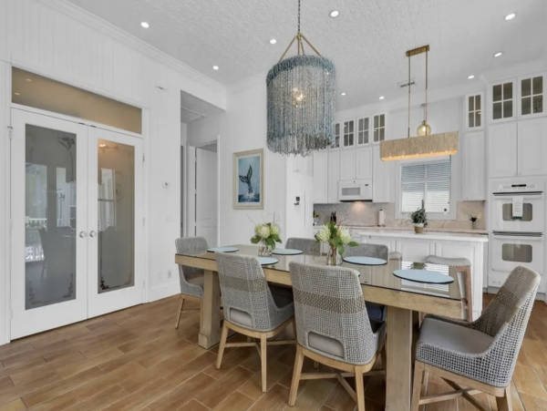 Naples Vacation Rental Near the Beach - Olde Naples Luxury Home