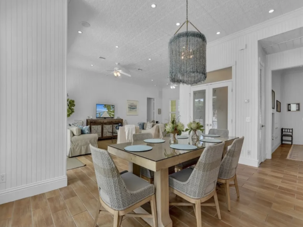 Naples Vacation Rental Near the Beach - Olde Naples Luxury Home