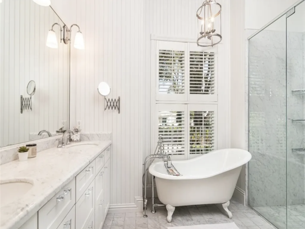 Naples Vacation Rental Near the Beach - Olde Naples Luxury Home