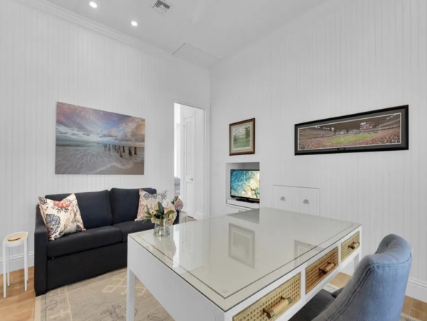 Naples Vacation Rental Near the Beach - Olde Naples Luxury Home