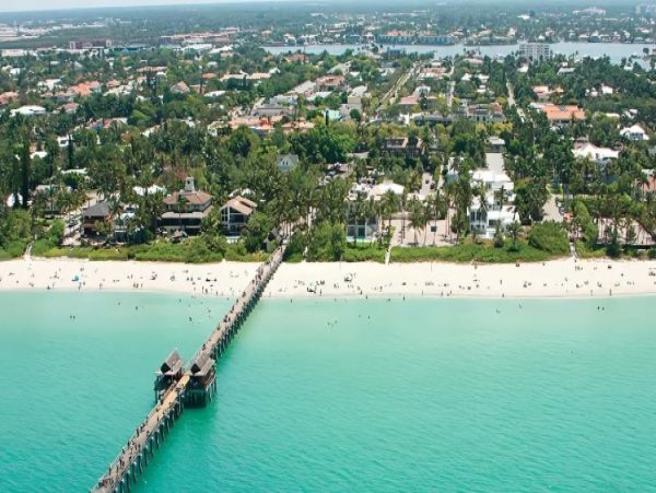 Naples Vacation Rental Near the Beach - Olde Naples Luxury Home