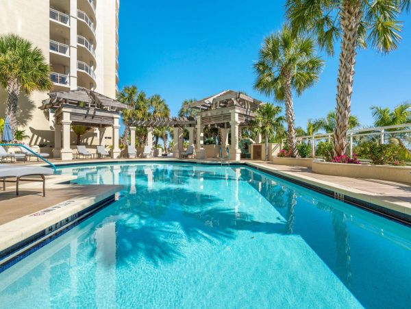 Lido Key Vacation Condo Short Walk to Beach Gulf Views
