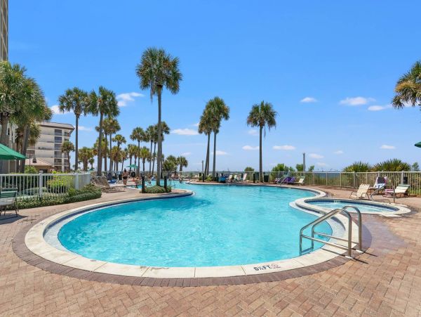 Luxurious Beachfront Penthouse in Panama City Beach - Family-Friendly Getaway