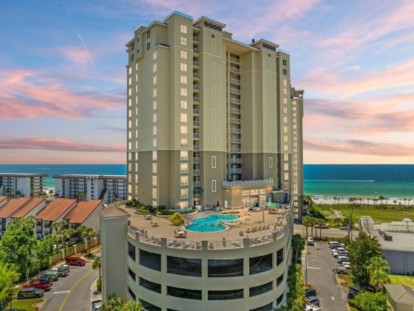 Luxurious Beachfront Penthouse in Panama City Beach - Family-Friendly Getaway