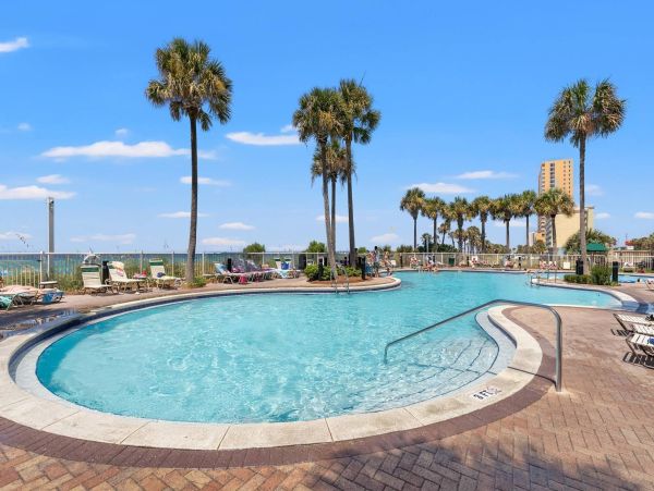 Luxurious Beachfront Penthouse in Panama City Beach - Family-Friendly Getaway