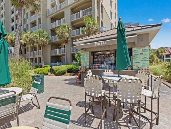 Luxurious Beachfront Penthouse in Panama City Beach - Family-Friendly Getaway