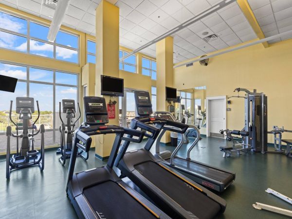 Luxurious Beachfront Penthouse in Panama City Beach - Family-Friendly Getaway