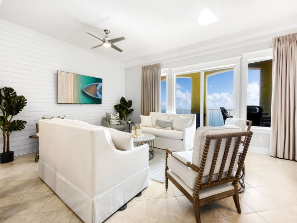 Luxurious Beachfront Penthouse in Panama City Beach - Family-Friendly Getaway