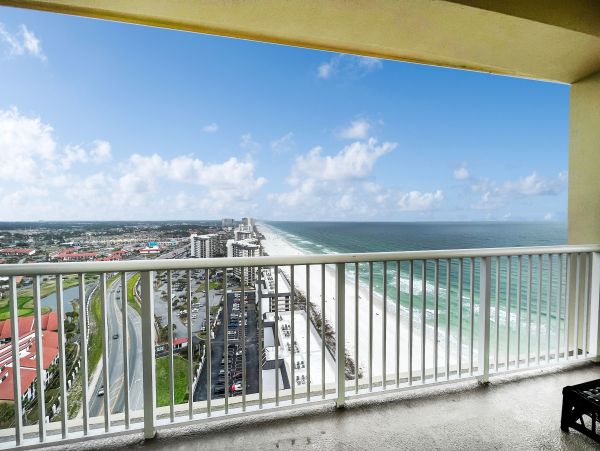 Luxurious Beachfront Penthouse in Panama City Beach - Family-Friendly Getaway