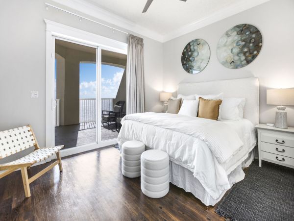 Luxurious Beachfront Penthouse in Panama City Beach - Family-Friendly Getaway